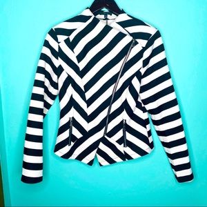 Black & White Bundle